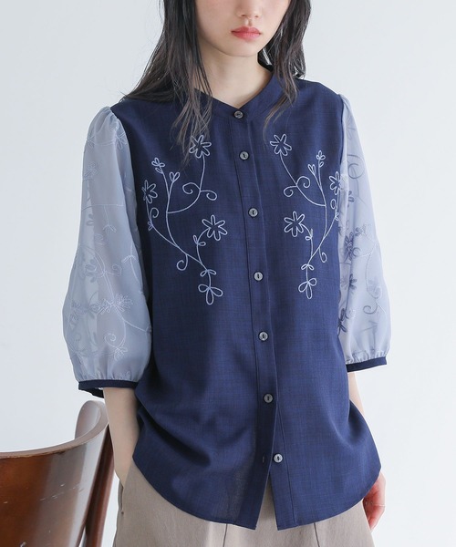 somari imagination(ソマリ イマジネーション)の「シアースリーブ刺繍ブラウス(シャツ/ブラウス・レディース・ライトベージュ/ネイビー・2/1)」の15枚目の写真