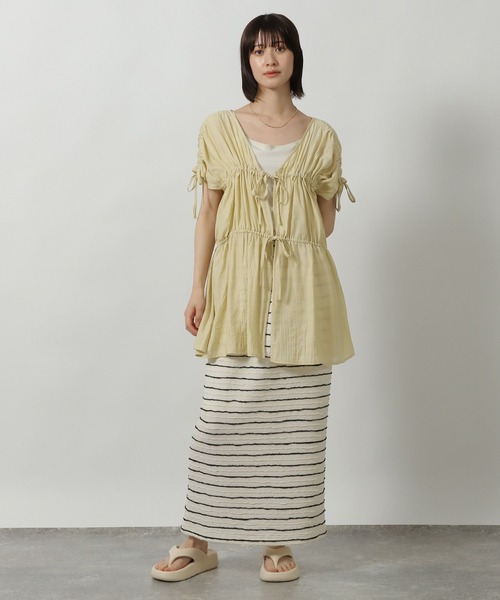 LAKOLE（ラコレ）の「シャーリングチュニックブラウス / 499167（シャツ/ブラウス・レディース・ブラウン/イエロー/ブラック・FREE）」の12枚目の写真