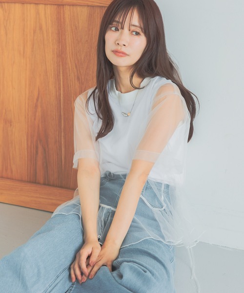 mysty woman（ミスティウーマン）の「チュールレイヤードT 575219（Tシャツ/カットソー・レディース・ブラック/オフホワイト/チャコールグレー・FREE）」の2枚目の写真