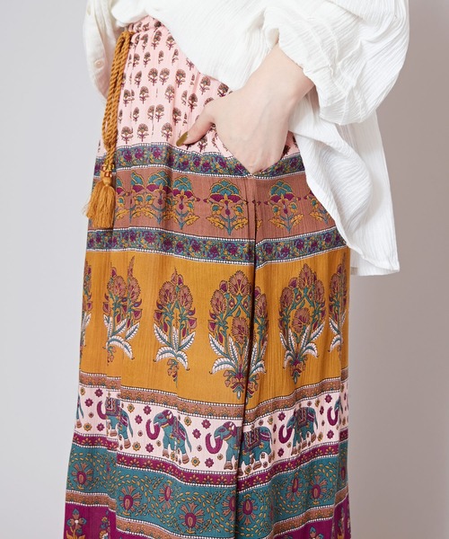 チャイハネ(チャイハネ)の「【チャイハネ】エスニックプリント ナリアロングスカート(スカート・レディース・ベージュ/カーキ/ピンク・FREE)」の5枚目の写真