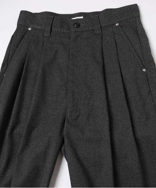 TWO TUCK SLACKS（スラックス）｜Jieda（ジエダ）のファッション
