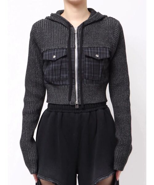 EMODA（エモダ）の「ドッキングポケットパーカー（パーカー・レディース・ブラウン/ネイビー/ブラック・FREE）」の4枚目の写真