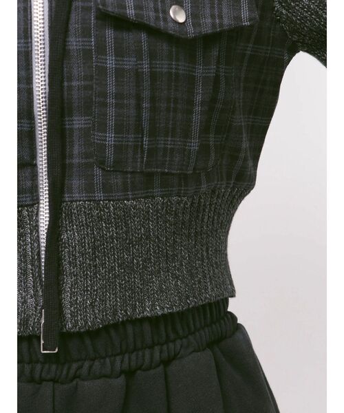 EMODA（エモダ）の「ドッキングポケットパーカー（パーカー・レディース・ブラウン/ネイビー/ブラック・FREE）」の11枚目の写真