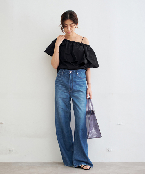 IENA(イエナ)の「タフタラッフルオフショルトップス(シャツ/ブラウス・レディース・ブラウン/ブラック・FREE)」の20枚目の写真