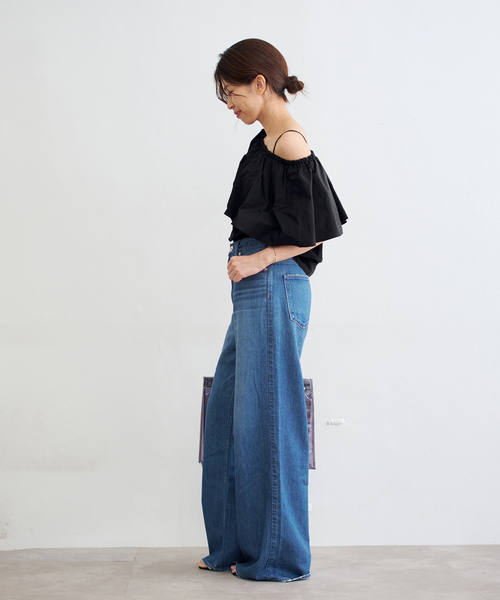 IENA(イエナ)の「タフタラッフルオフショルトップス(シャツ/ブラウス・レディース・ブラウン/ブラック・FREE)」の21枚目の写真
