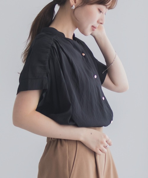 Mac-House(マックハウス)の「Idnes スキッパーシアーブラウス(シャツ/ブラウス・レディース・ブラック/ベージュ/ブルー・M)」の15枚目の写真