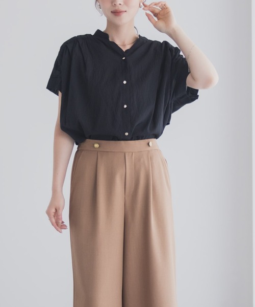 Mac-House(マックハウス)の「Idnes スキッパーシアーブラウス(シャツ/ブラウス・レディース・ブラック/ベージュ/ブルー・M)」の13枚目の写真