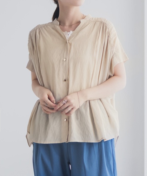 Mac-House(マックハウス)の「Idnes スキッパーシアーブラウス(シャツ/ブラウス・レディース・ブラック/ベージュ/ブルー・M)」の9枚目の写真