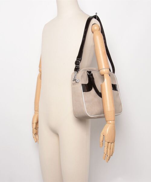 adidas（アディダス）の「ミディアム エアライナー / アディダス