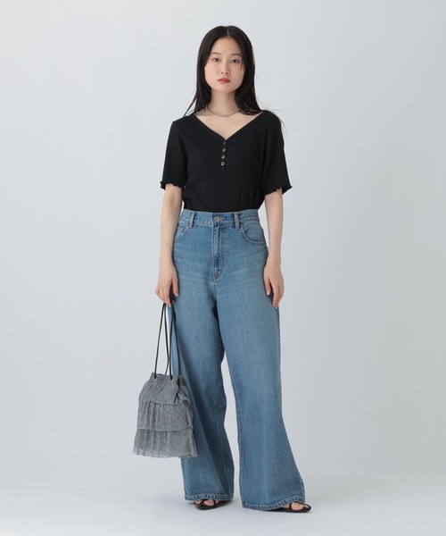 LEPSIM(レプシィム)の「テレコヘンリーネック5分袖 579278(Tシャツ/カットソー・レディース・ブラック/ブラウン/ブラック×ホワイト・FREE)」の7枚目の写真