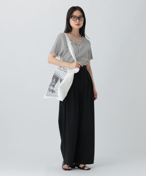 LEPSIM(レプシィム)の「テレコヘンリーネック5分袖 579278(Tシャツ/カットソー・レディース・ブラック/ブラウン/ブラック×ホワイト・FREE)」の13枚目の写真