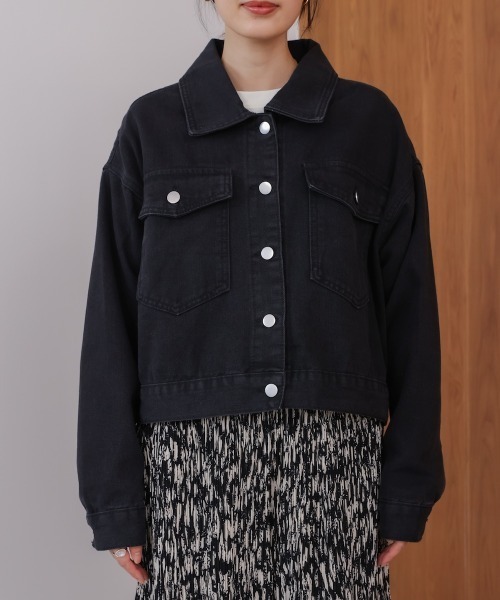 Bou Jeloud(ブージュルード)の「ショート丈デニムジャケット(デニムジャケット・レディース・ブラック/ライトブルー/ブルー・FREE)」の10枚目の写真