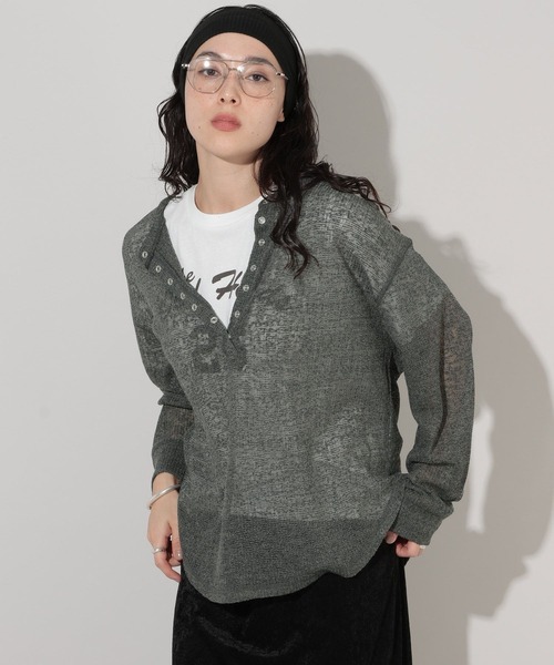 GEORGE'S(ジョージズ)の「シアーヘンリープルオーバー(Tシャツ/カットソー・レディース・ブラック/ブラウン/グレー・SMALL/MEDIUM)」の2枚目の写真