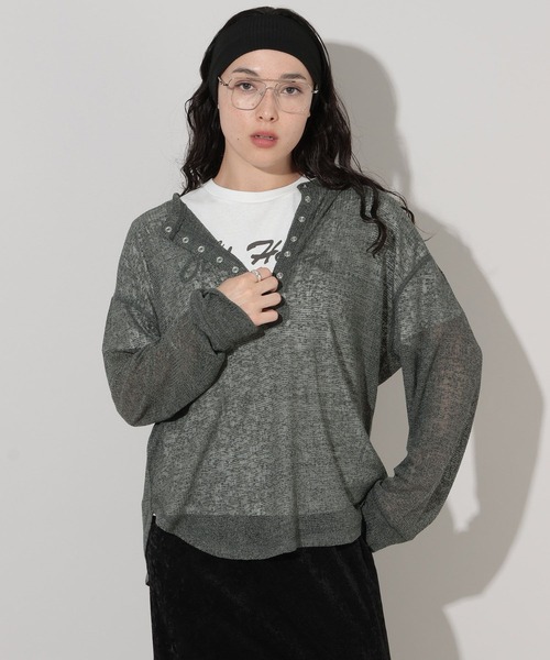 GEORGE'S(ジョージズ)の「シアーヘンリープルオーバー(Tシャツ/カットソー・レディース・ブラック/ブラウン/グレー・SMALL/MEDIUM)」の7枚目の写真
