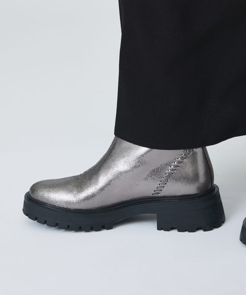 Au BANNISTER（オゥバニスター）の「軽量タンクソール フロントジップブーツ（ブーツ・レディース・ブラック/シルバー/キャメル・35/36/37/38/39）」の16枚目の写真