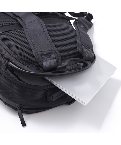 CHROME（クローム）の「［ CHROME / クローム ］AXCEL DAYPACK MD BK_BLACK / アクセル デイパック ミディアム ブラック 耐水 26L バックパック ビジネスバッグ 完全防水ポケット 15インチPC収納（バックパック/リュック・メンズ・ブラック・FREE）」の14枚目の写真