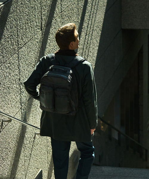 CHROME（クローム）の「［ CHROME / クローム ］AXCEL DAYPACK MD BK_BLACK / アクセル デイパック ミディアム ブラック 耐水 26L バックパック ビジネスバッグ 完全防水ポケット 15インチPC収納（バックパック/リュック・メンズ・ブラック・FREE）」の7枚目の写真