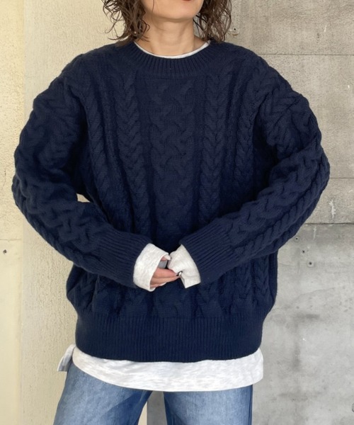 gossara(ゴサラ)の「【シーズンムード高まる】ケーブル編みニットプルオーバー(ニット/セーター・レディース・アイボリー/ネイビー・FREE)」の15枚目の写真