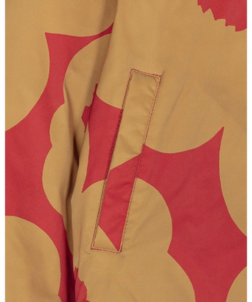 marimekko（マリメッコ）の「【一部店舗・オンラインストア限定】Blossa Unikko / padded coat（ダウンジャケット/コート・レディース・レッド・X-SMALL/MEDIUM）」の10枚目の写真