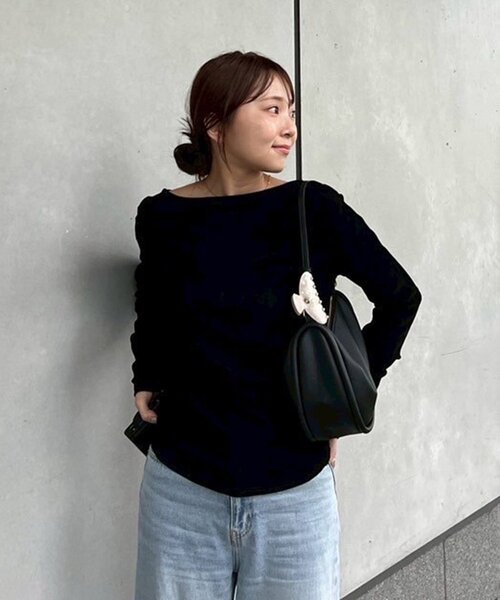 Remind me and forever（リマインドミーアンドフォーエバー）の「【@toitopoooo_____コラボ】シアーベロアトップス（Tシャツ/カットソー・レディース・ブラック/ダークブラウン/アイボリー・FREE）」の16枚目の写真