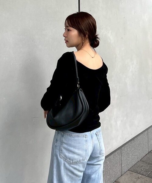 Remind me and forever（リマインドミーアンドフォーエバー）の「【@toitopoooo_____コラボ】シアーベロアトップス（Tシャツ/カットソー・レディース・ブラック/ダークブラウン/アイボリー・FREE）」の18枚目の写真