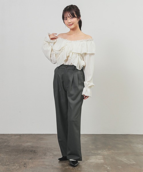 Honeys(ハニーズ)の「オフショル2way(Tシャツ/カットソー・レディース・イエロー/アイボリー/サックスブルー/ブラック・L/LL/M/S)」の9枚目の写真