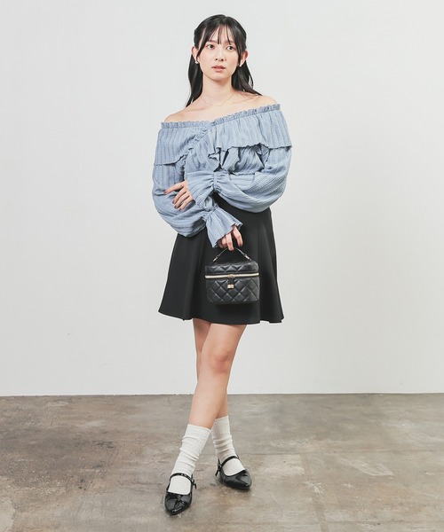 Honeys(ハニーズ)の「オフショル2way(Tシャツ/カットソー・レディース・イエロー/アイボリー/サックスブルー/ブラック・L/LL/M/S)」の20枚目の写真