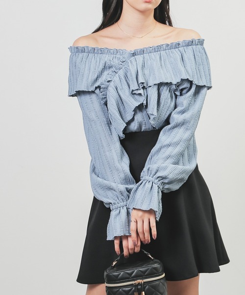 Honeys(ハニーズ)の「オフショル2way(Tシャツ/カットソー・レディース・イエロー/アイボリー/サックスブルー/ブラック・L/LL/M/S)」の22枚目の写真