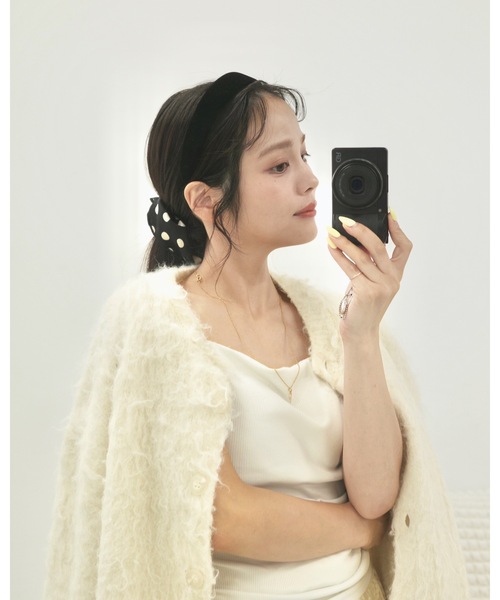 jumelle（ジュメロ）の「ベルベットカチューシャ（カチューシャ・レディース・ブラック・FREE）」の6枚目の写真