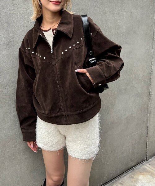 WHO'S WHO gallery（フーズフーギャラリー）の「スウェードスタッズ