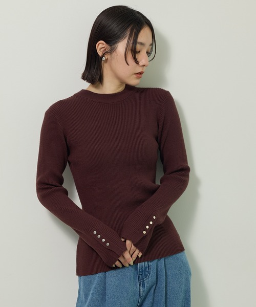 Green　Parks（グリーンパークス）の「【WEB限定】 もちやわ袖口釦リブニットプルオーバー（ニット/セーター・レディース・ブラウン/レッド/ブラック/オフホワイト/グレー/ブルー・FREE）」の20枚目の写真