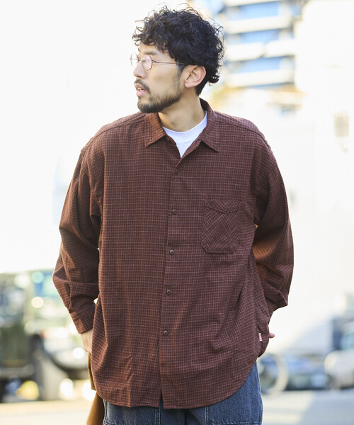 HINSON（ヒンソン）の「HINSON/ヒンソン レギュラーカラー ロングスリーブ フランネルシャツ（シャツ/ブラウス・メンズ・グレー/オフホワイト/ブラウン/グリーン/サックスブルー/ダークブラウン・SMALL/LARGE/MEDIUM）」の4枚目の写真