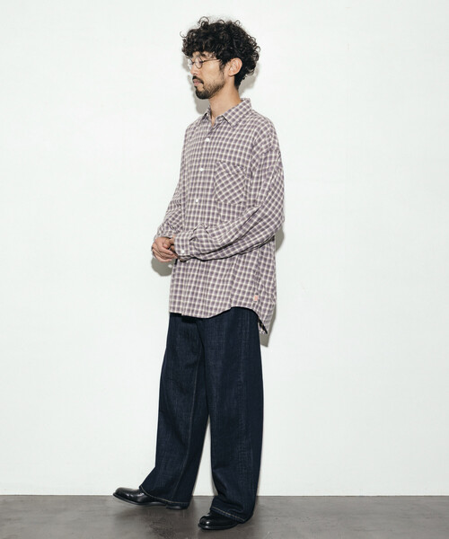 HINSON（ヒンソン）の「HINSON/ヒンソン レギュラーカラー ロングスリーブ フランネルシャツ（シャツ/ブラウス・メンズ・グレー/オフホワイト/ブラウン/グリーン/サックスブルー/ダークブラウン・SMALL/LARGE/MEDIUM）」の3枚目の写真