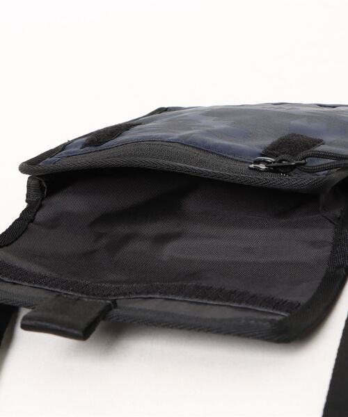 NEW ERA（ニューエラ）の「【NEW ERA/ニューエラ】SQUARE NECK POUCH PENDLETON（ショルダーバッグ・メンズ・ブラック・FREE）」の3枚目の写真