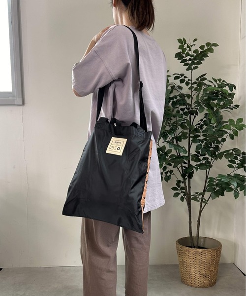BACKYARD FAMILY(バックヤードファミリー)の「ET 3WAY2部屋BAG(クラッチバッグ・レディース・ブラック/カーキ・FREE)」の5枚目の写真