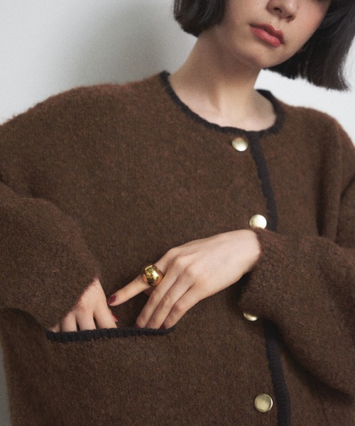 Shelly island（シェリーアイランド）の「配色メタルボタンブークレカーディガン（カーディガン/ボレロ・レディース・ブラック/グレー/ブラウン・FREE）」の10枚目の写真