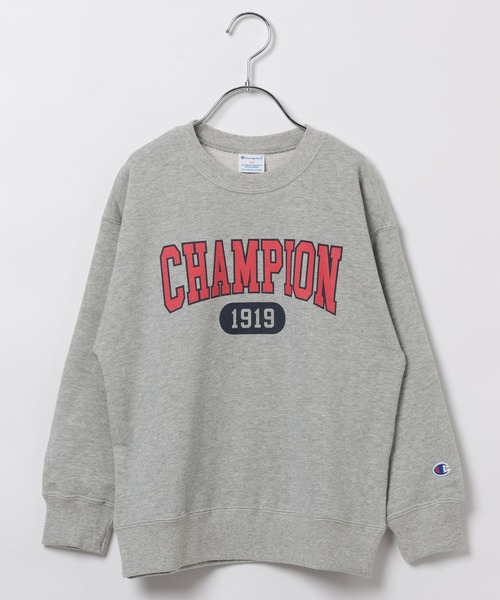 Champion(チャンピオン)の「【Champion(チャンピオン)】ロゴプリントスウェット(KIDS)(スウェット・キッズ・グレー/アイボリー/グリーン/ネイビー・120cm/130cm/140cm/150cm/160cm)」の2枚目の写真
