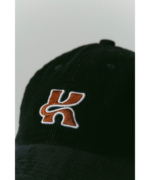 Knuth Marf(クヌースマーフ)の「corduroy cap(キャップ・レディース・ブラウン/ネイビー・ONE SIZE)」の2枚目の写真