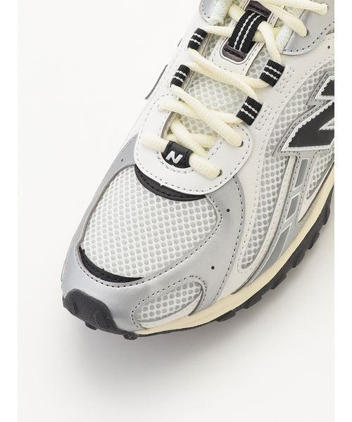 NEW BALANCE(ニューバランス)の「【New Balance】U204L(スニーカー・レディース・ホワイト・24/23/23.5/24.5/25)」の5枚目の写真