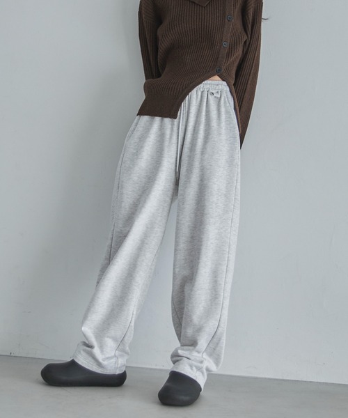 feepur(フェピュール)の「裏起毛カーブスウェットパンツ(スウェットパンツ・レディース・ブラック/ブラウン/杢グレー/オートミール・SMALL/MEDIUM)」の4枚目の写真