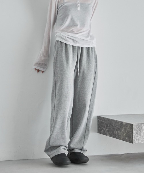 feepur(フェピュール)の「裏起毛カーブスウェットパンツ(スウェットパンツ・レディース・ブラック/ブラウン/杢グレー/オートミール・SMALL/MEDIUM)」の2枚目の写真