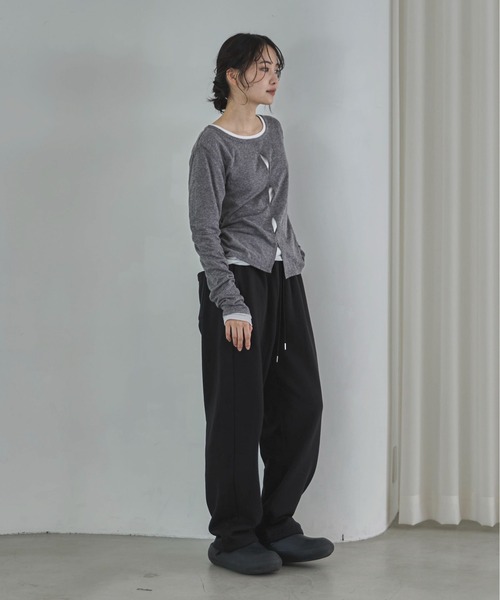 feepur(フェピュール)の「裏起毛カーブスウェットパンツ(スウェットパンツ・レディース・ブラック/ブラウン/杢グレー/オートミール・SMALL/MEDIUM)」の8枚目の写真