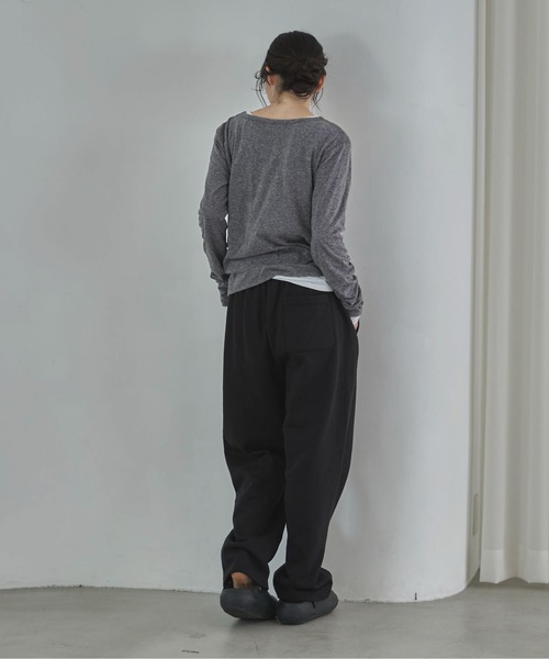 feepur(フェピュール)の「裏起毛カーブスウェットパンツ(スウェットパンツ・レディース・ブラック/ブラウン/杢グレー/オートミール・SMALL/MEDIUM)」の10枚目の写真