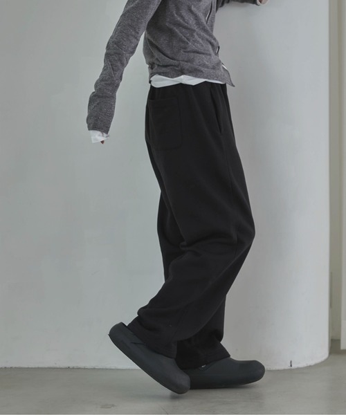 feepur(フェピュール)の「裏起毛カーブスウェットパンツ(スウェットパンツ・レディース・ブラック/ブラウン/杢グレー/オートミール・SMALL/MEDIUM)」の15枚目の写真