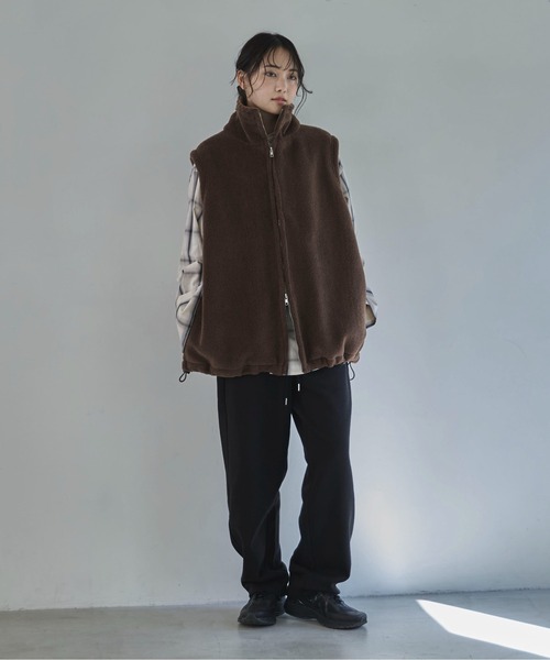 feepur(フェピュール)の「裏起毛カーブスウェットパンツ(スウェットパンツ・レディース・ブラック/ブラウン/杢グレー/オートミール・SMALL/MEDIUM)」の17枚目の写真