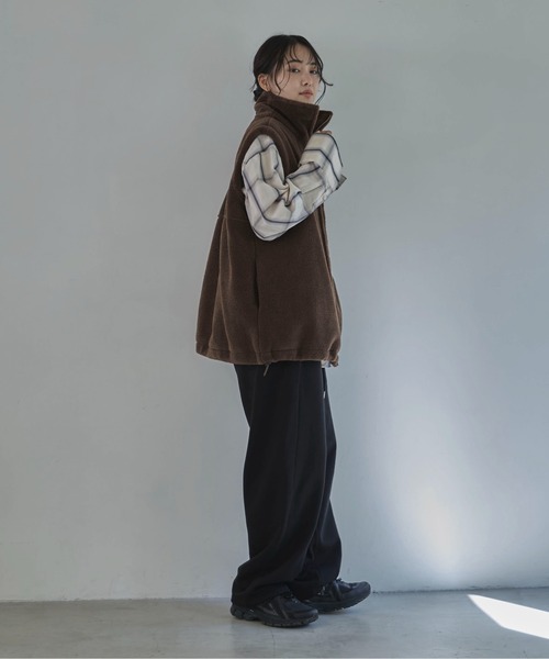 feepur(フェピュール)の「裏起毛カーブスウェットパンツ(スウェットパンツ・レディース・ブラック/ブラウン/杢グレー/オートミール・SMALL/MEDIUM)」の18枚目の写真