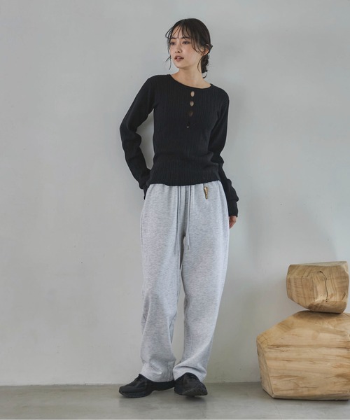 feepur(フェピュール)の「裏起毛カーブスウェットパンツ(スウェットパンツ・レディース・ブラック/ブラウン/杢グレー/オートミール・SMALL/MEDIUM)」の20枚目の写真