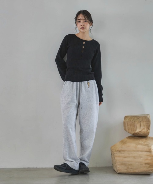 feepur(フェピュール)の「裏起毛カーブスウェットパンツ(スウェットパンツ・レディース・ブラック/ブラウン/杢グレー/オートミール・SMALL/MEDIUM)」の21枚目の写真