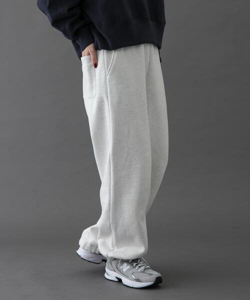 FORK&SPOON（フォークアンドスプーン）の「FORK&SPOON　リサイクルコットン裏毛スウェットパンツ（その他パンツ・レディース・オートミール/パープル系その他/ネイビー・1/2）」の2枚目の写真