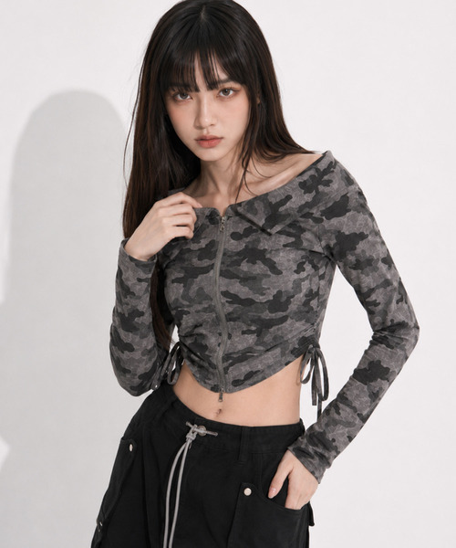 .KOM(ドットコム)の「『.KOM/ドットケーオーエム』カモ柄ショールジップアップブルゾン【GC】(ブルゾン・レディース・グレー/グリーン・FREE)」の2枚目の写真